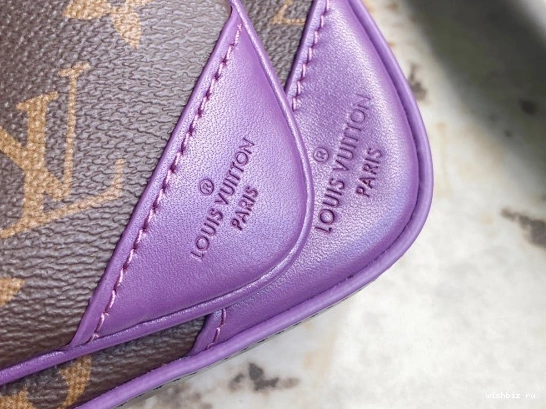 WIS MESSENGER LOUIS VUITTON TRIO 0214